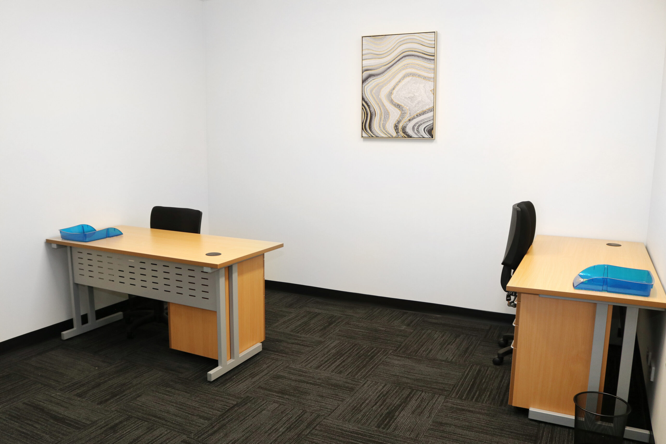 co working office space available on rent